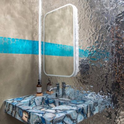 901W-Waterworld-Raw-Bar-Bathroom-1