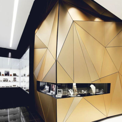 Chemetal 910 Satin Gold Aluminum Triangles - wall boutique Penelope Quebec