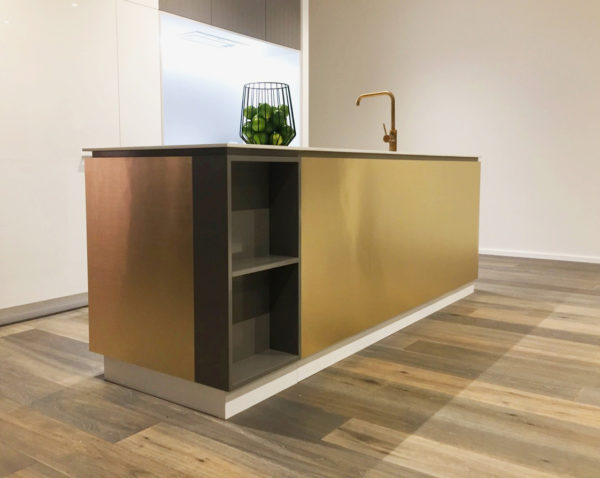 Chemetal 924 Bronze Stainless Steel - counter with sink